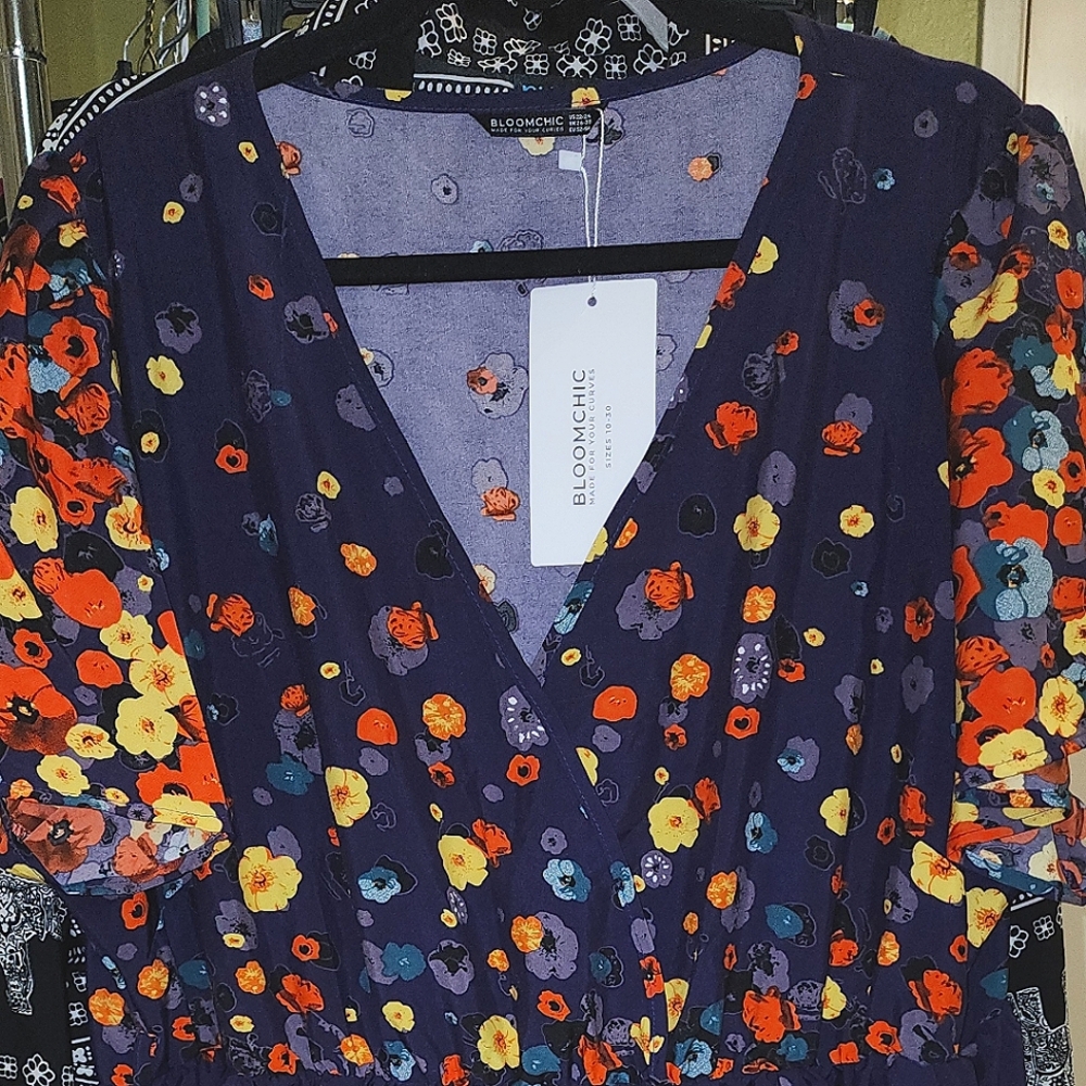 Bloomchic purple and floral dress sz 22-24 Vibrant!